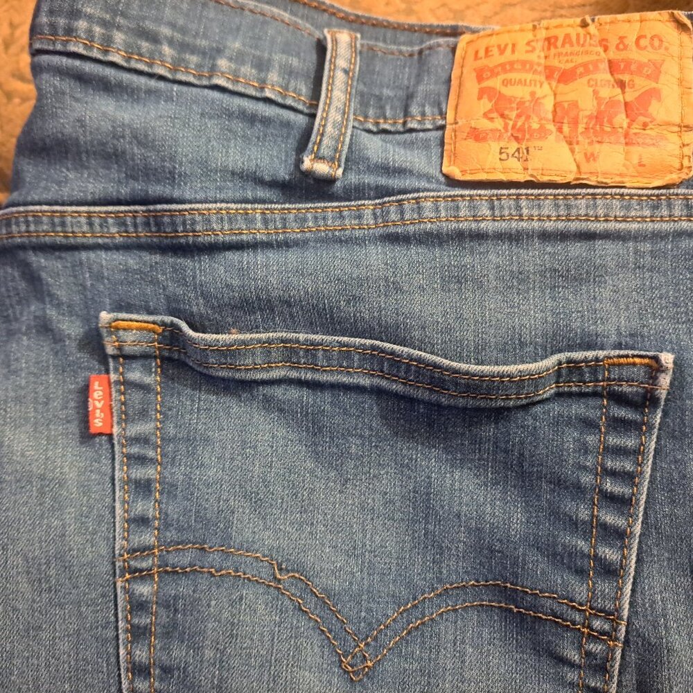 Vintage Levi 541 jeans